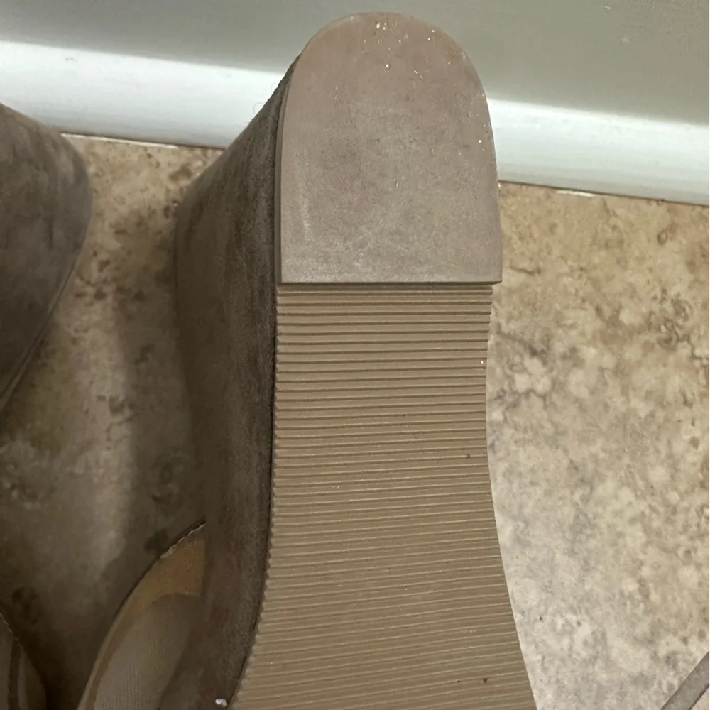 VVGUC Coach Wedges - Picture 8 of 10